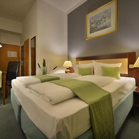 Prague Season Hotel Ngoại thất bức ảnh