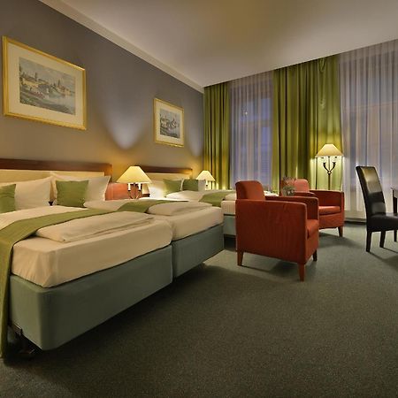 Prague Season Hotel Ngoại thất bức ảnh
