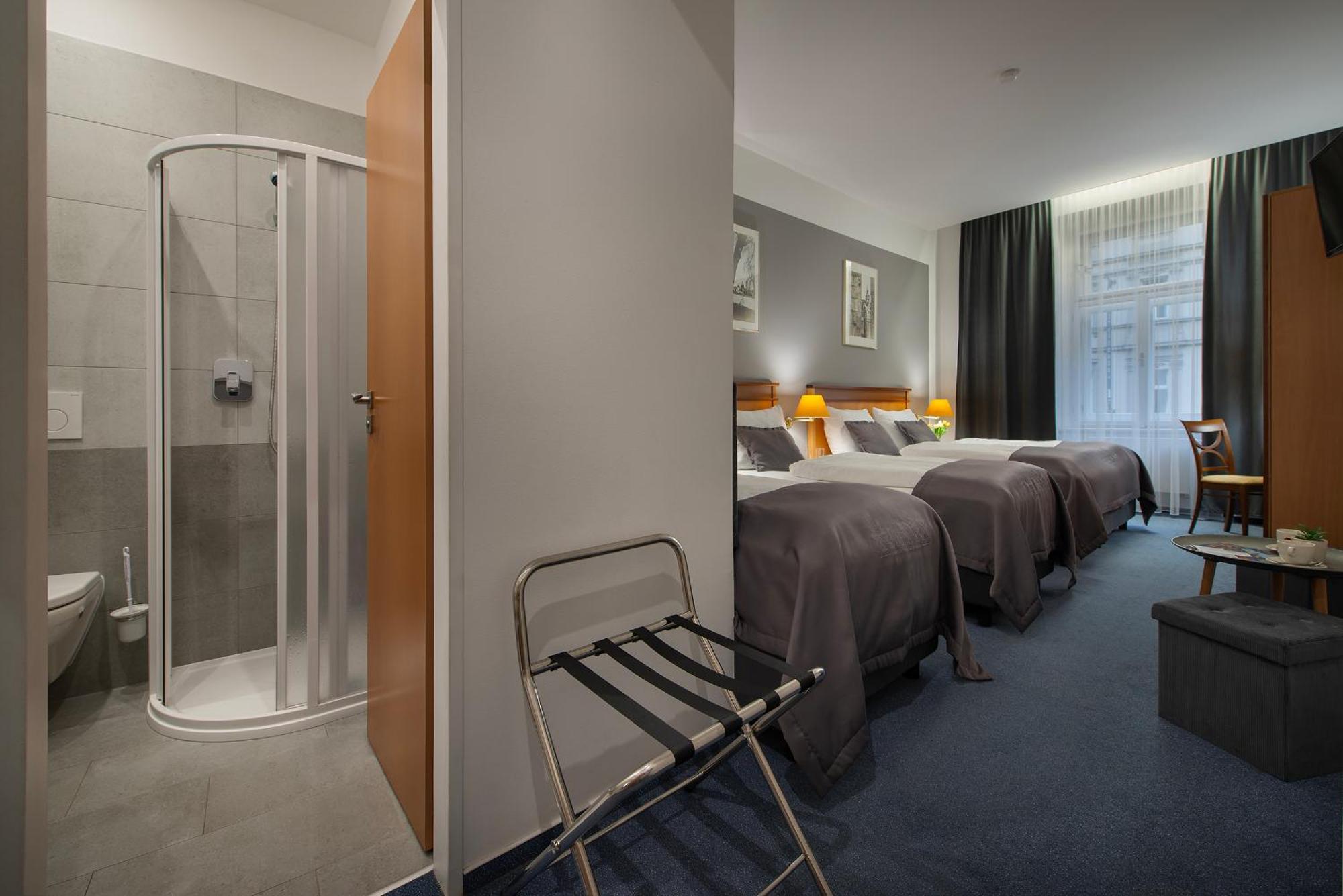 Prague Season Hotel Ngoại thất bức ảnh