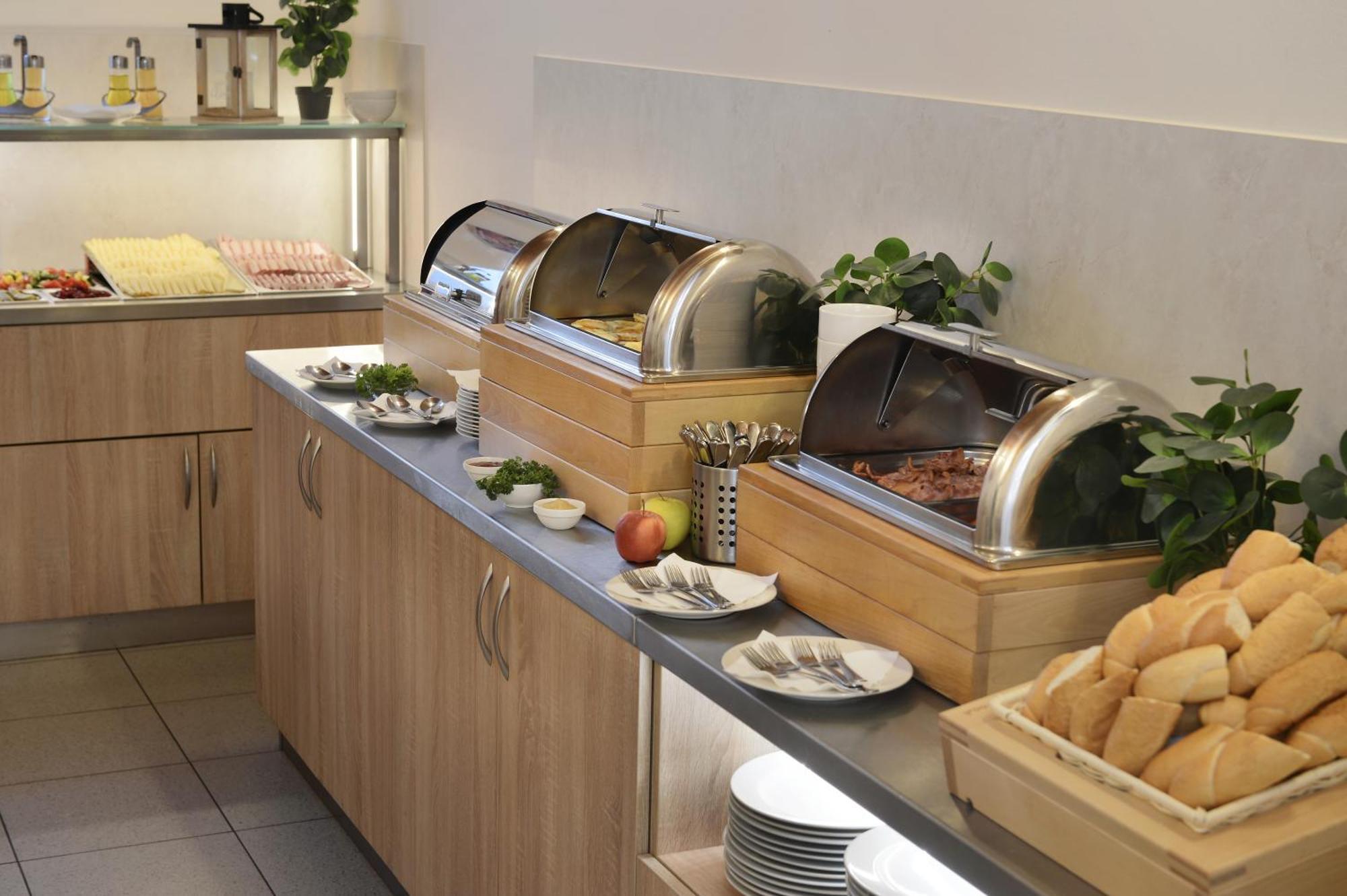 Prague Season Hotel Ngoại thất bức ảnh